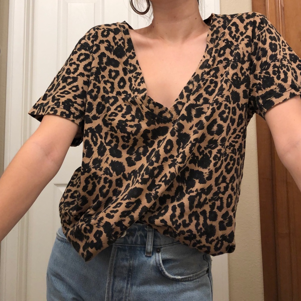 Leopard Print V-Neck Tee